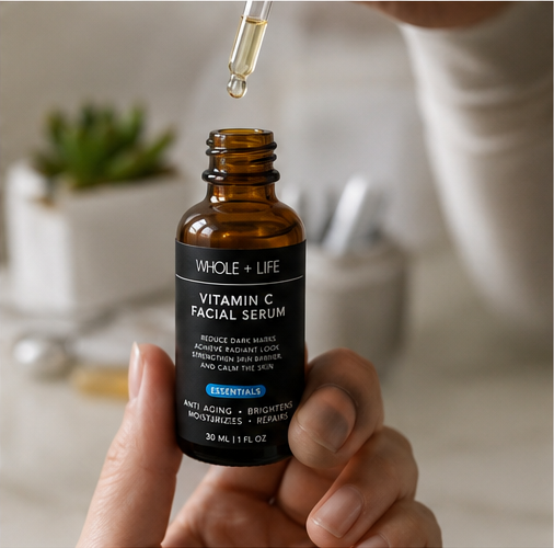 Lumora vitamin C serum, dropper detail